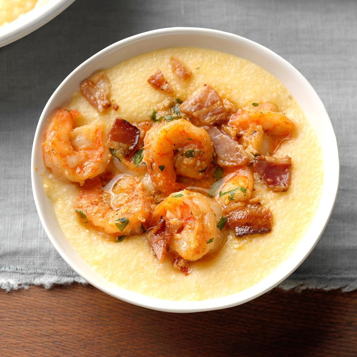 Cheesy Cajun Shrimp and Grits