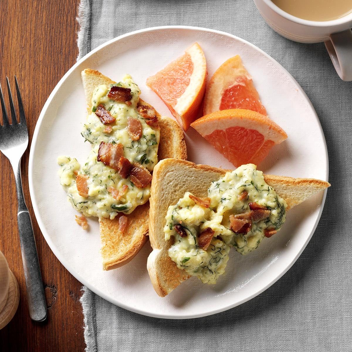 https://www.tasteofhome.com/wp-content/uploads/2019/10/Mom-s-Fluffy-Scrambled-Eggs_EXPS_TOHDJ20_199564_B08_06_2b.jpg?fit=700%2C1024