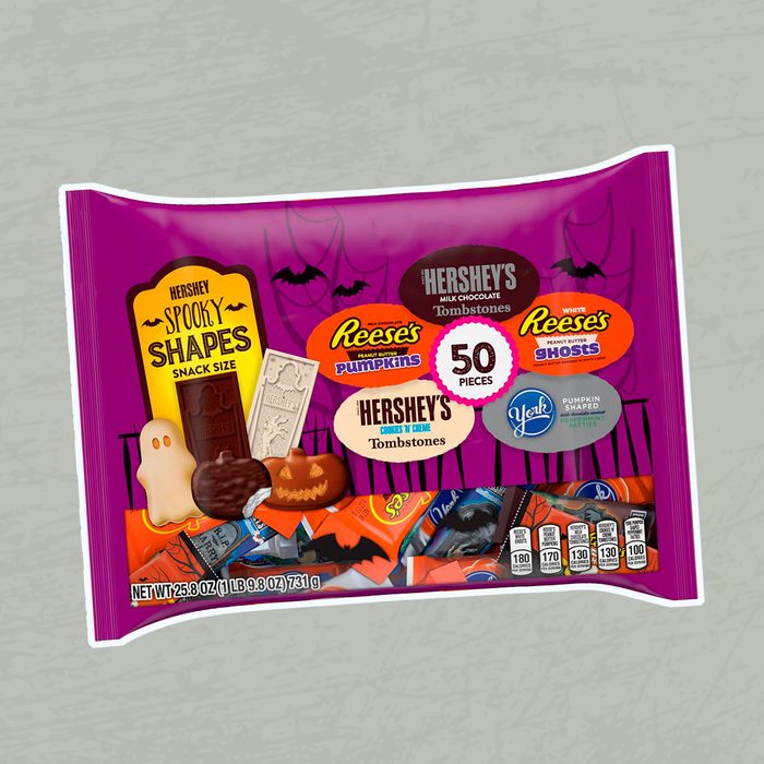 Reese's Hershey's Cookies N Creme and York Peppermint Patties Halloween Spooky Shapes Snack Size Variety Bag