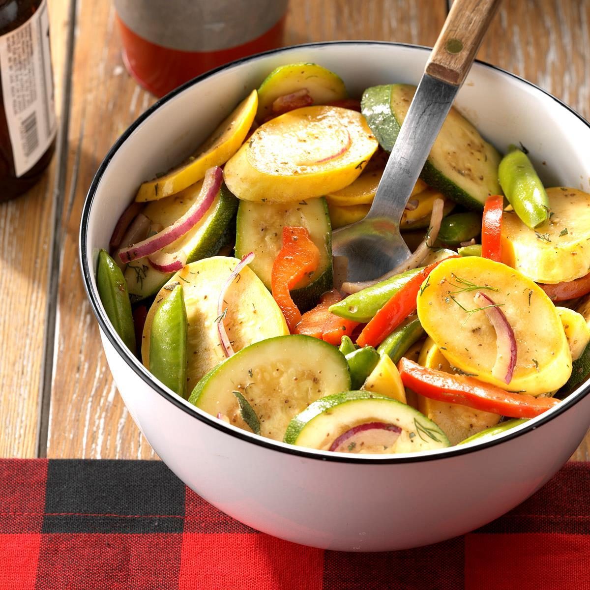 Zucchini And Summer Squash Salad Exps Hca19 100405 C08 01 3b 15