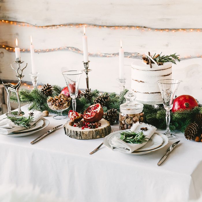 20 Christmas Table Decorations Perfect for the Holiday Season