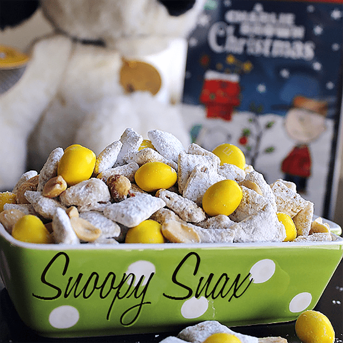 Charlie Brown Christmas Party, Momma Told Me Snoopy Snax