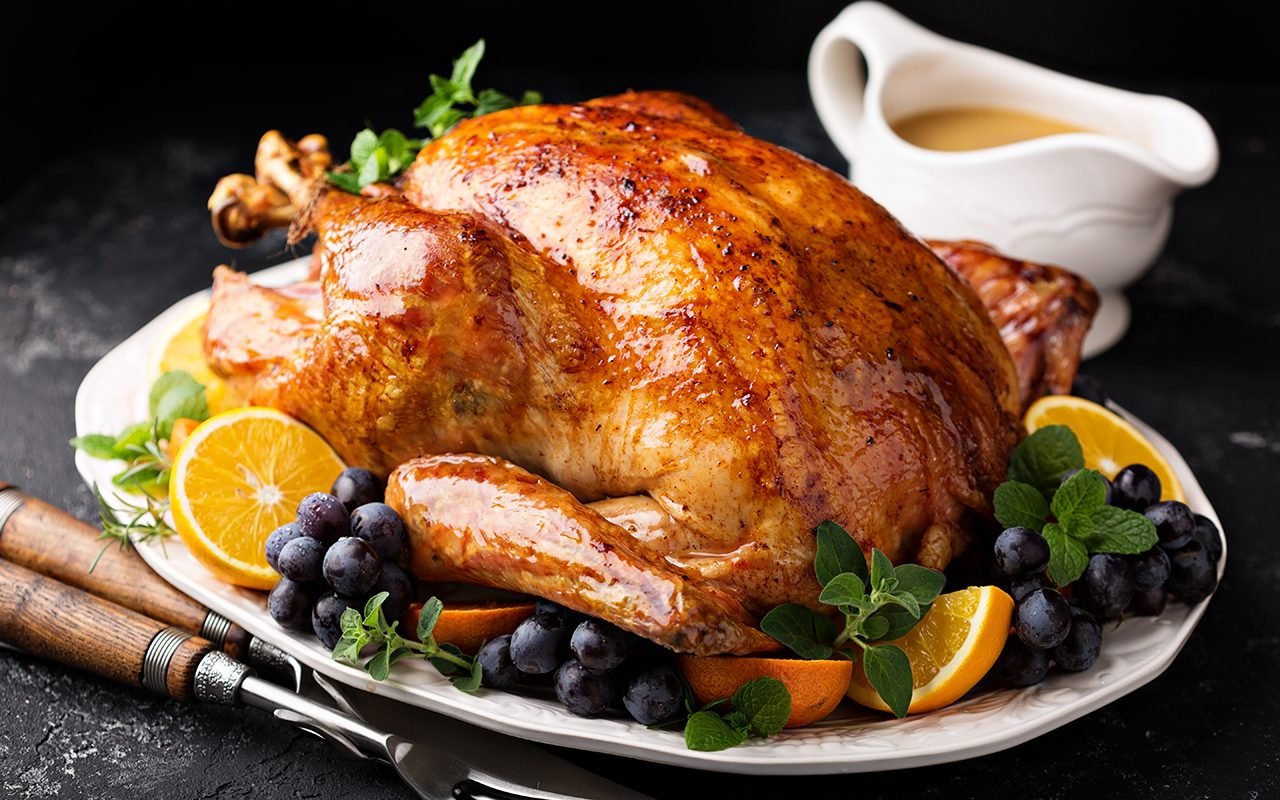 https://www.tasteofhome.com/wp-content/uploads/2019/11/festive-celebration-roasted-turkey-gravy-thanksgiving-shutterstock_737627596.jpg