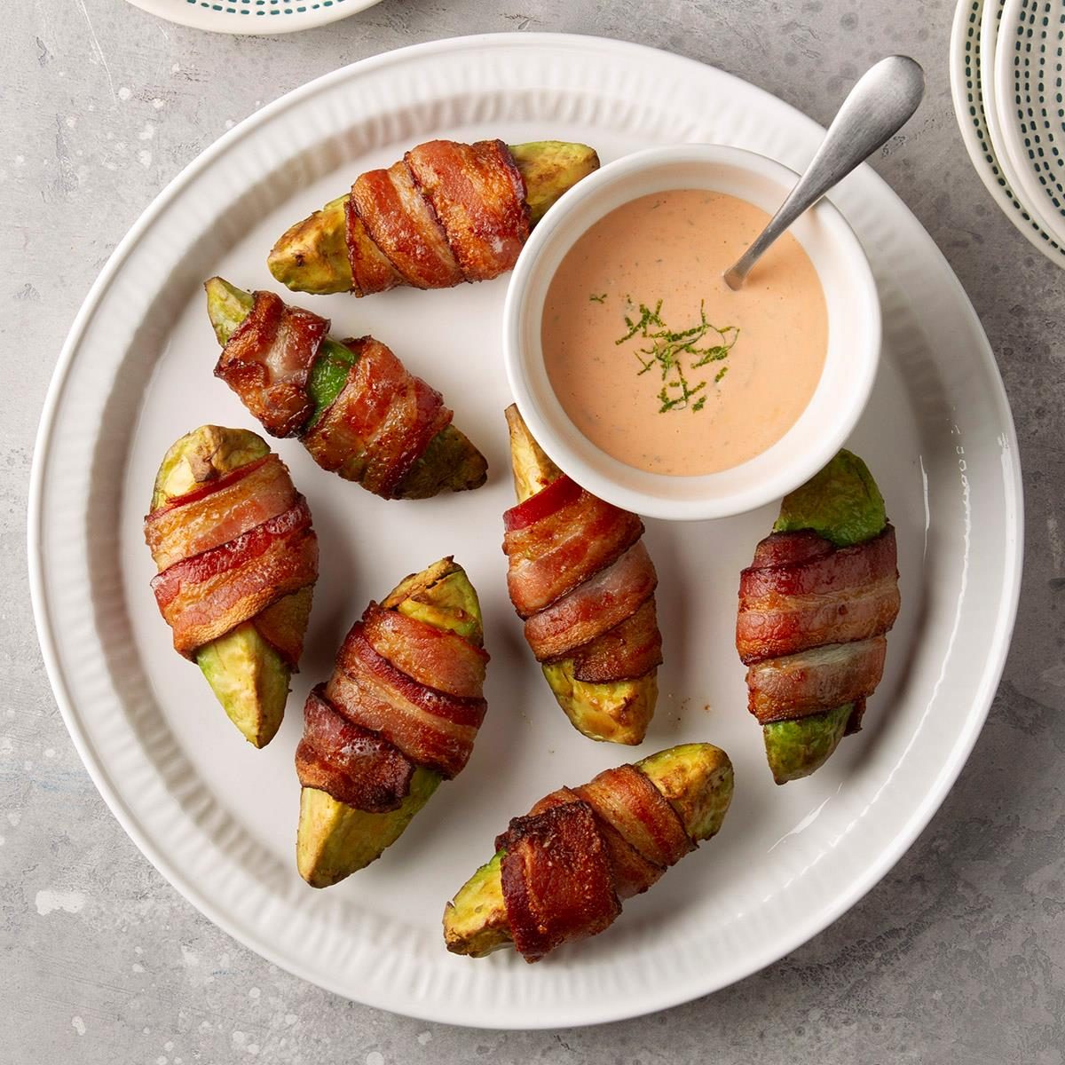 Bacon Wrapped Avocado Wedges Exps Ft20 251666 F 0311 1 3