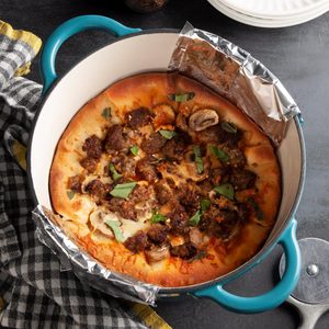 https://www.tasteofhome.com/wp-content/uploads/2020/03/Sausage-and-Shroom-Dutch-Oven-Pizza_EXPS_FT21_250696_F_0108_1.jpg?resize=300%2C300&w=680