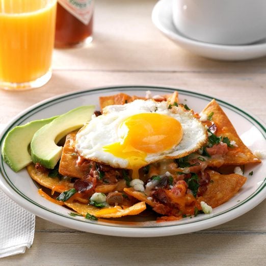 Bacon And Egg Chilaquiles  Exps Tohjj20 192732 B01 31 4b 2