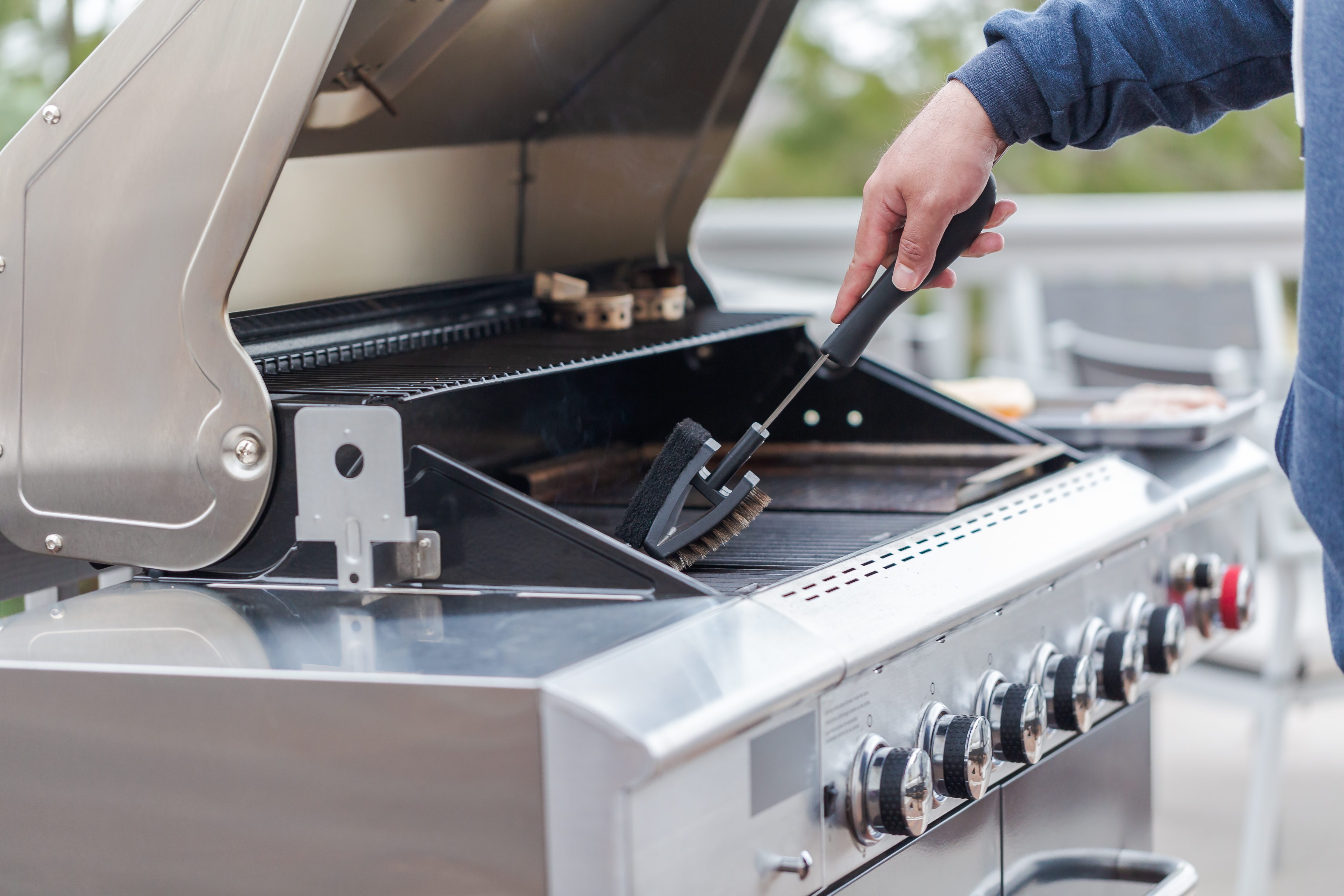 A safer, cleaner way to grill. Simply a better grill brush.