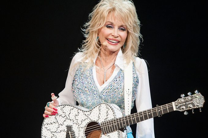 RANCHO MIRAGE, CA - JANUARY 24: Singer Dolly Parton Performs at Agua Caliente Casino on January 24, 2014 in Rancho Mirage, California. (Photo by Valerie Macon/Getty Images)