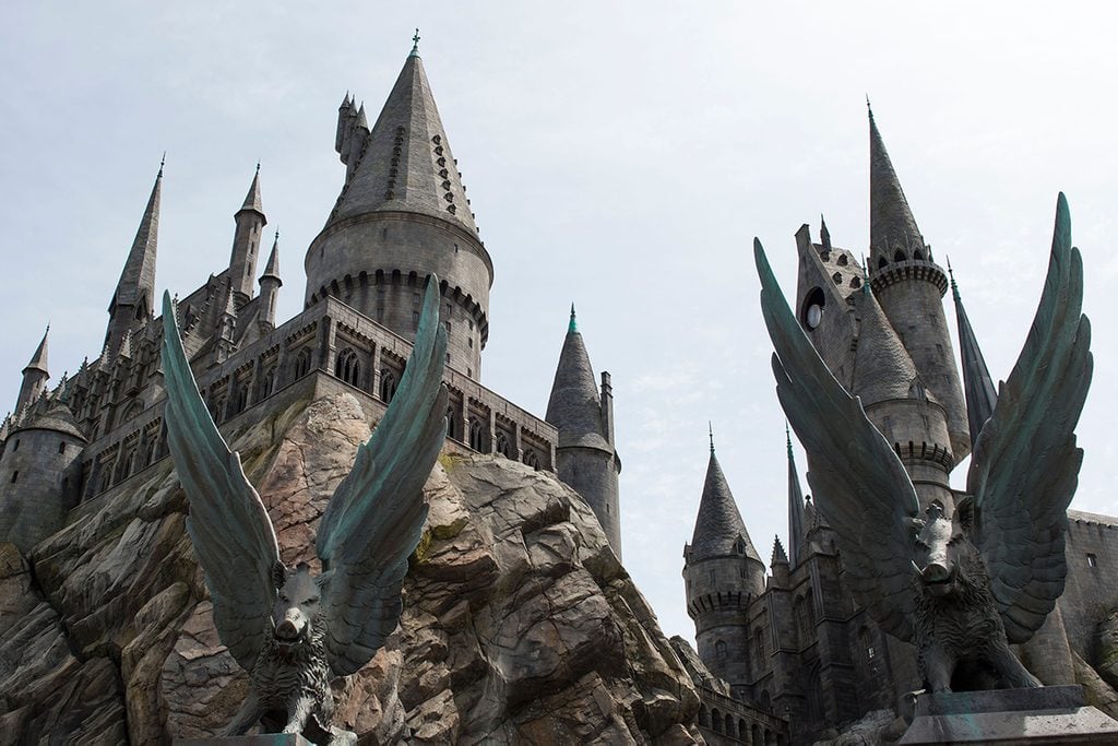 An exterior view of Hogwarts is seen during the 'Wizarding World of Harry Potter Opening' press preview at Universal Studios Hollywood in Studio City, California, on April 6, 2016. / AFP / VALERIE MACON (Photo credit should read VALERIE MACON/AFP via Getty Images)