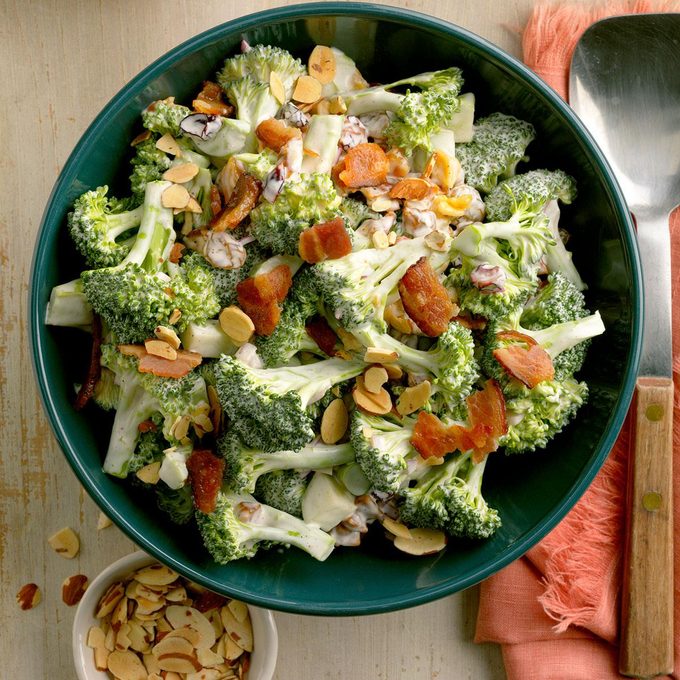 Almond Broccoli Salad Exps Hca20 92375 B11 01 6b 9