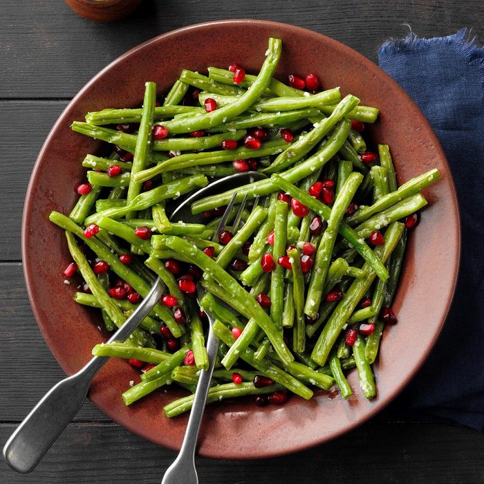 Green Beans with Pomegranate Seeds