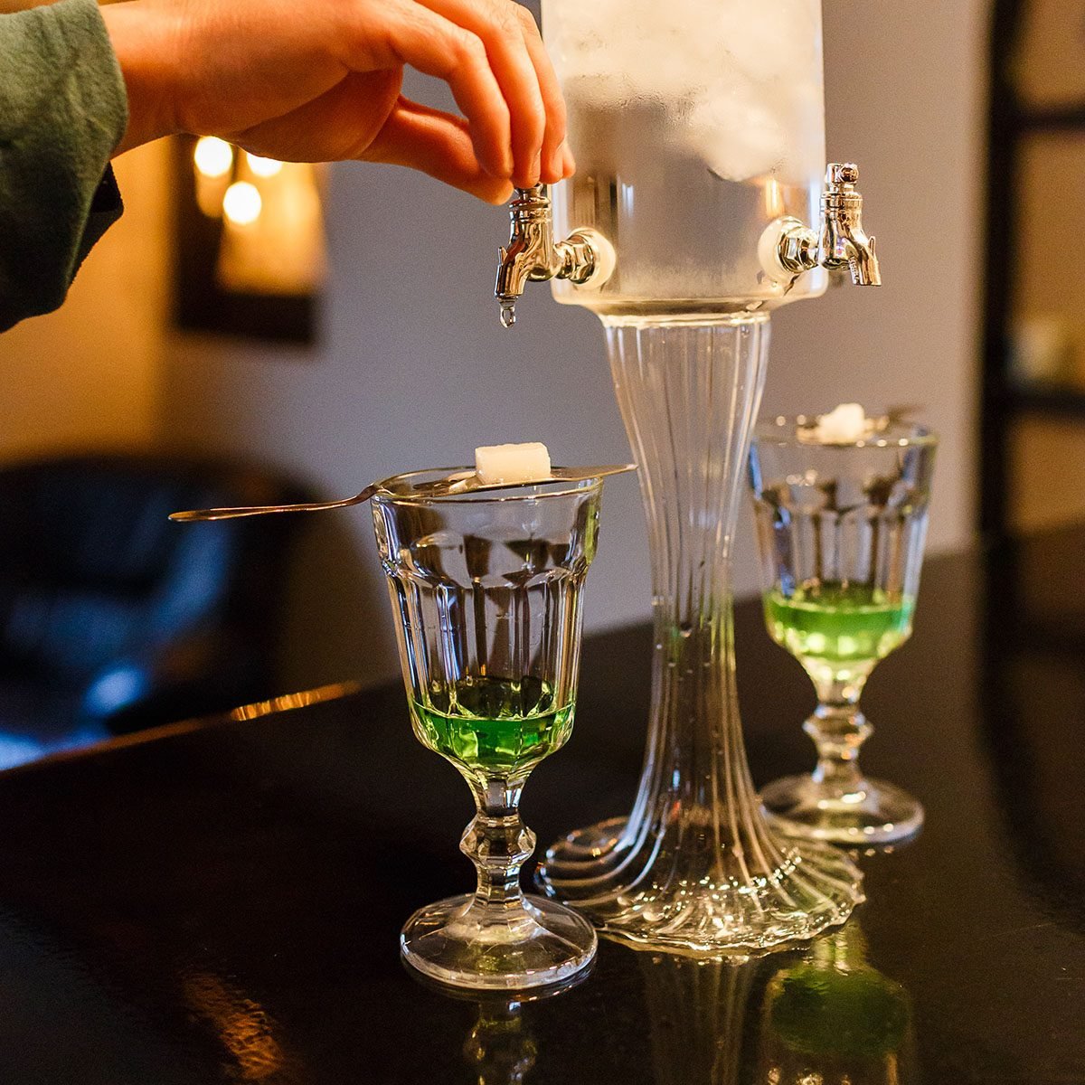 absinthe-water-drip-feature-1200x1200-GettyImages-1219995575.jpg?w=1200