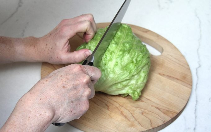 Halving lettuce head