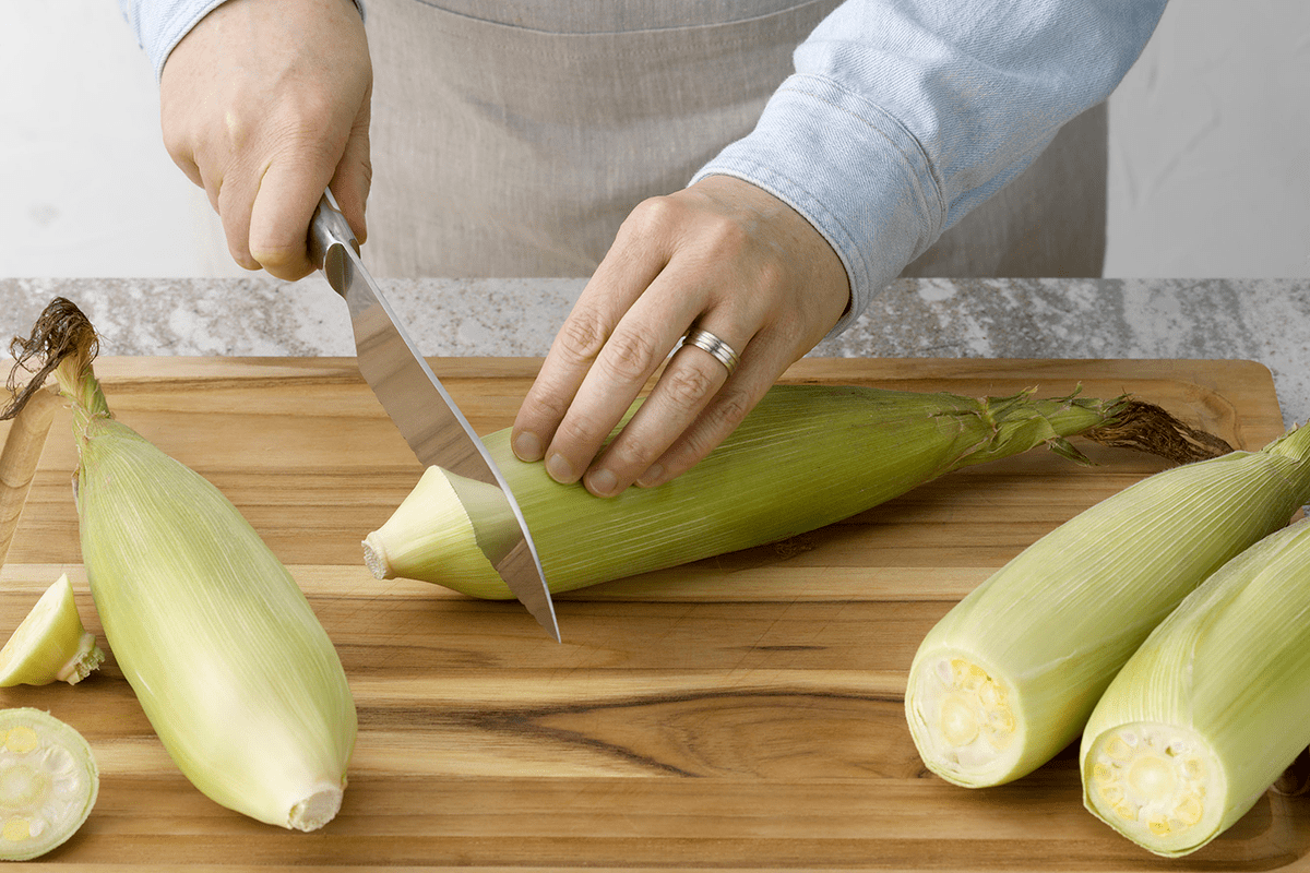 How To Shuck Corn In The Microwave