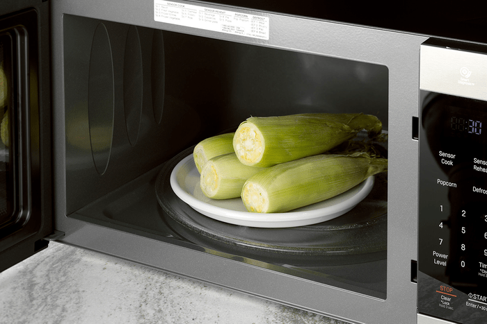 How To Shuck Corn In The Microwave Tohcom23 Pu6007 Dr 03 10 4b