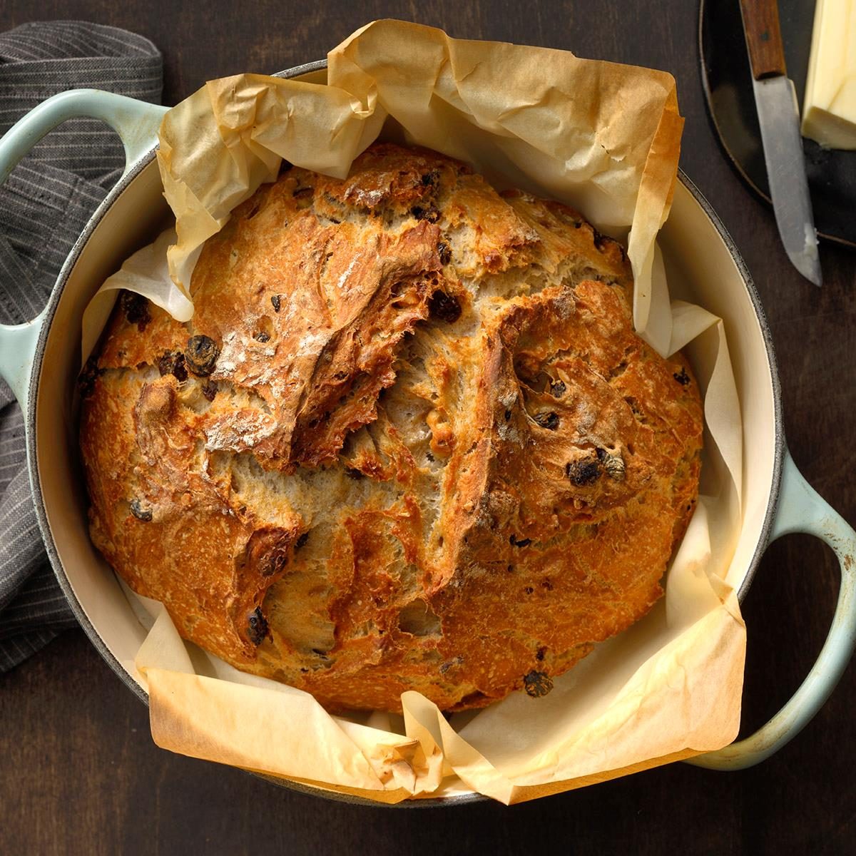 Dutch-Oven Raisin Walnut Bread