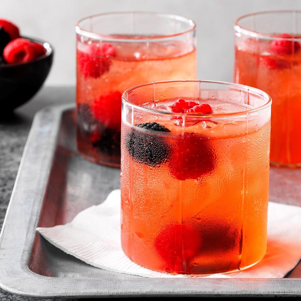 Skinny Huckleberry Cocktail