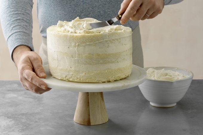 frosting a cake