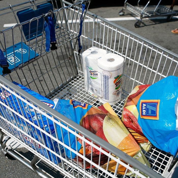 ALEXANDRIA, VA - AUGUST 24: Groceries which were purchased from an Aldi store are seen in a shopping cart August 24, 2009 in Alexandria, Virginia. The German discount grocery chain, which launched 100 new stores in 2008 alone, recently opened its 1000th store in the U.S. Its no-frills approach has led to increased profits as U.S. consumers continue to struggle during the recession. (Photo by Alex Wong/Getty Images)