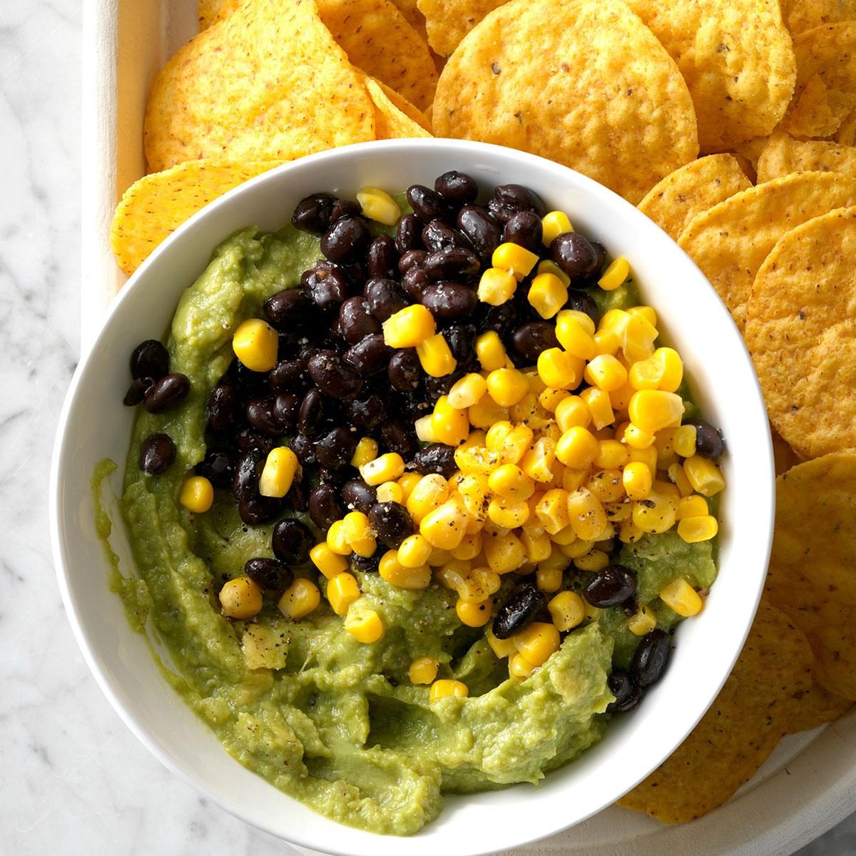 Black Bean And Corn Guacamole Exps Tmbstk18 255118 Guacamole C10 29 5b 16