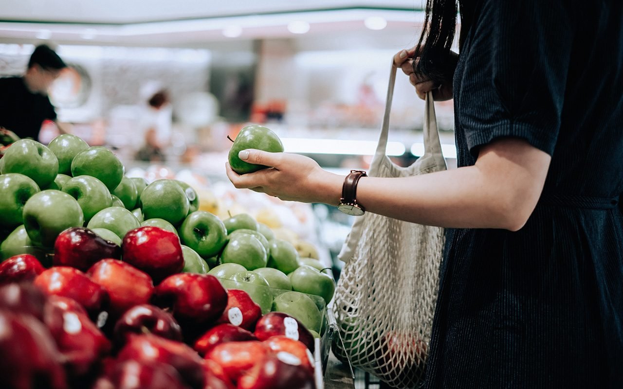 How to Store and Use Your Freshly Picked Apples For Weeks