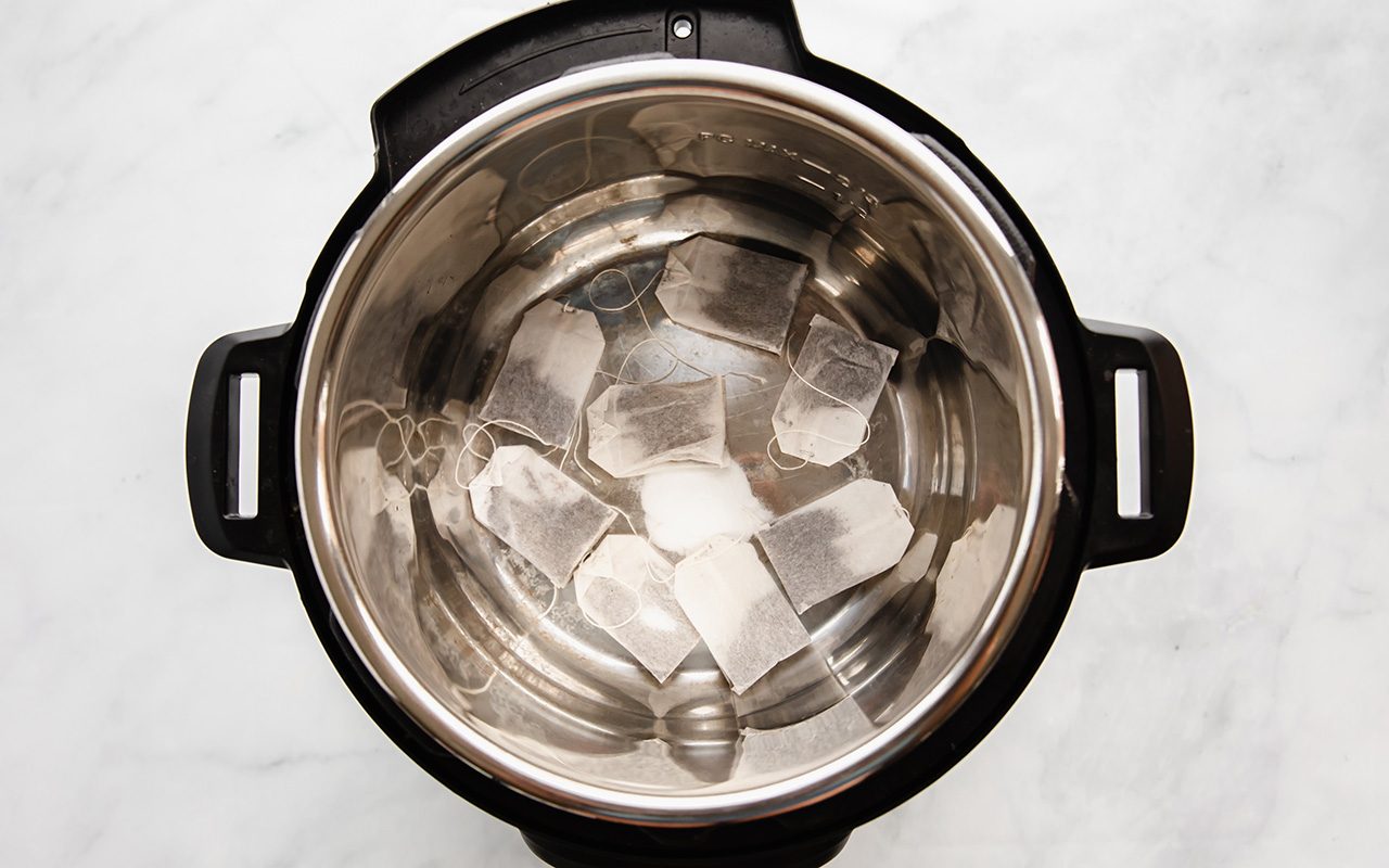 Instant Pot Iced Tea - Taste of the Frontier