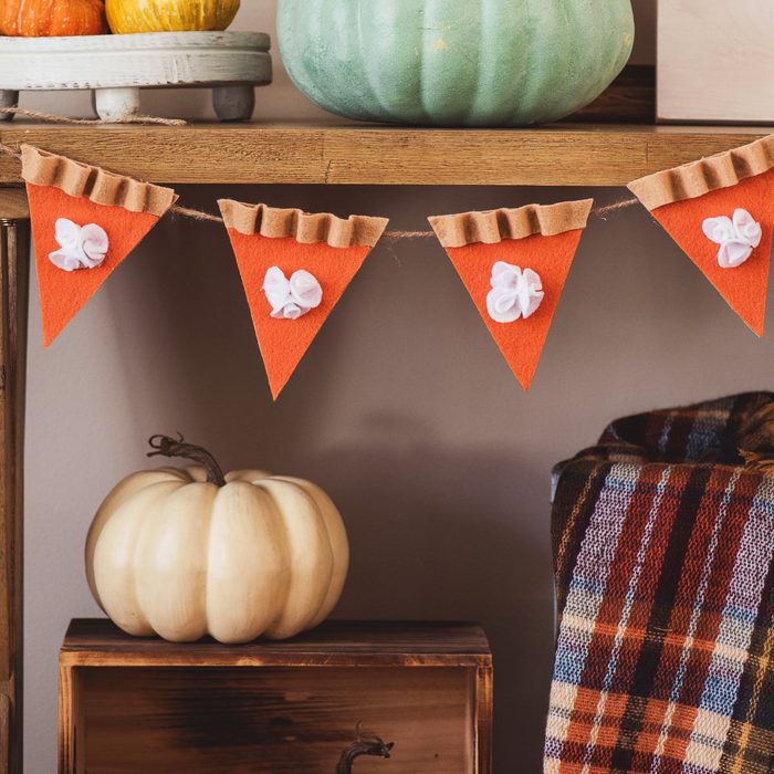 Pumpkin Pie Garland