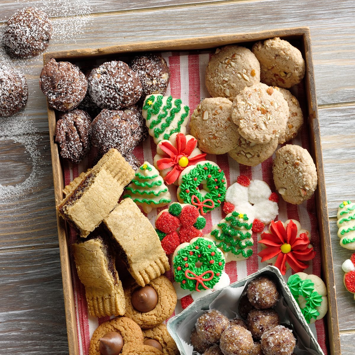 America's Test Kitchen - Don't have a cookie sheet? Try this tip when baking  holiday cookies.