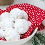 Snowball Cookies: How to Make Them from Scratch