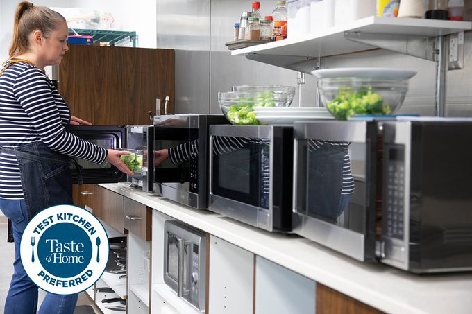 Test kitchen preferred the best microwaves