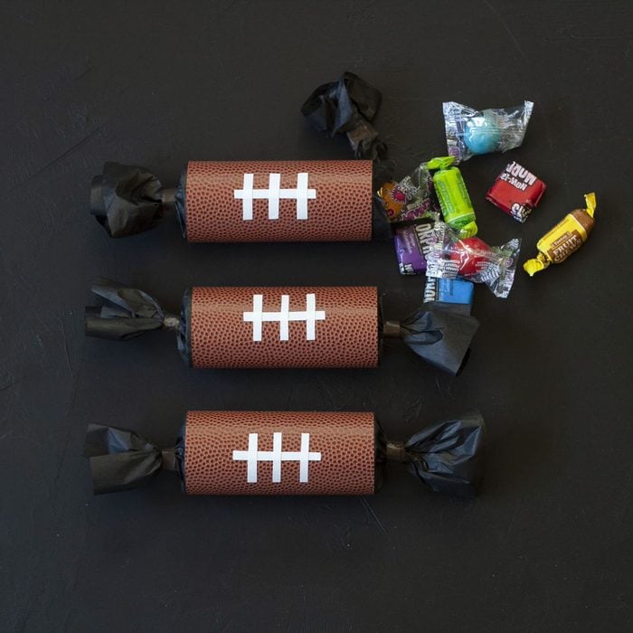 Football Party Poppers