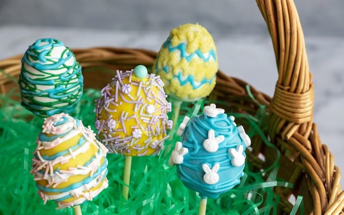 easter cake pops Decorated cake pops with Easter grass.