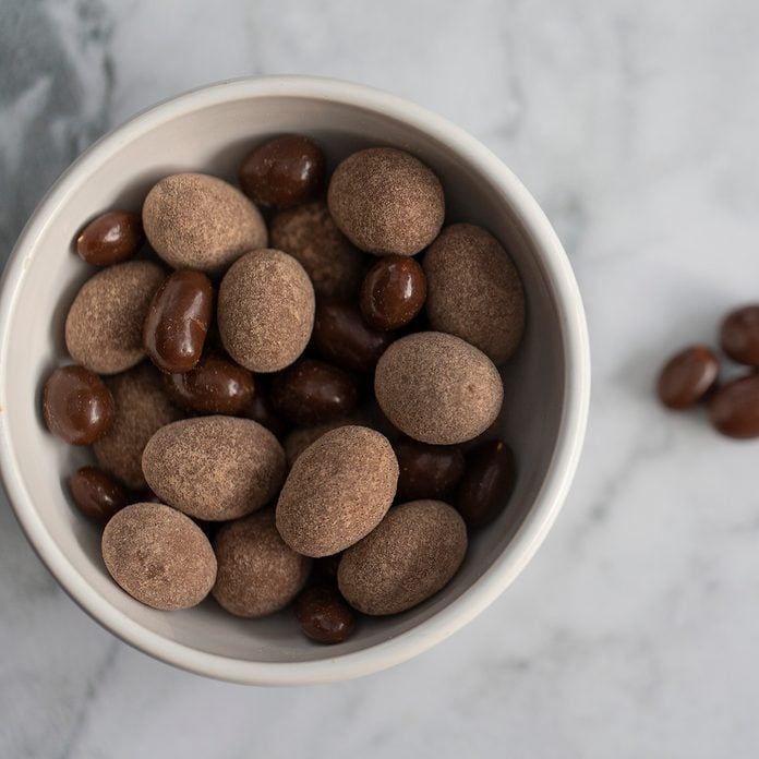prediabetes foods to avoid Sweet snack of chai almonds and protein chocolate peanuts.