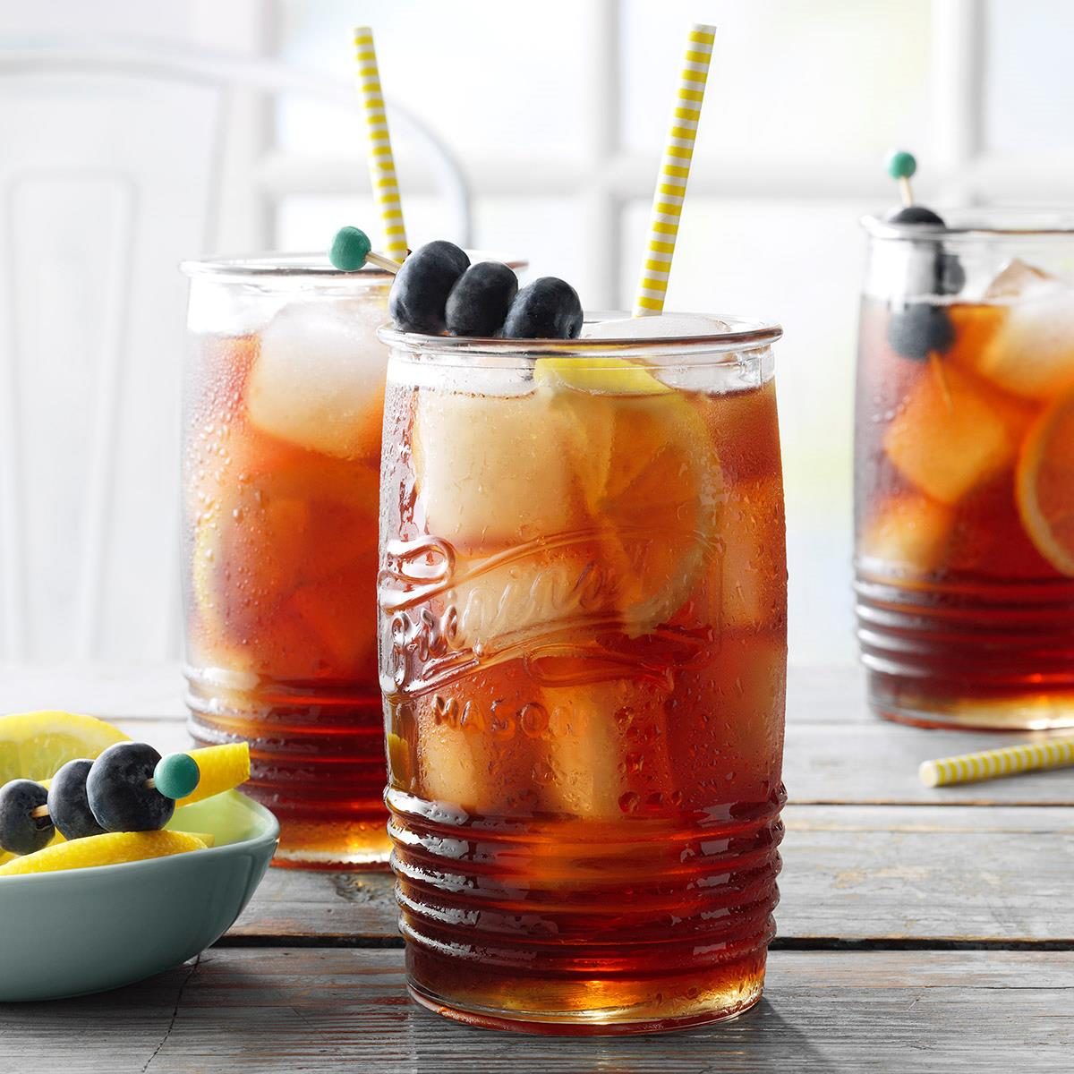 White Peach Iced Tea - Cafe Delites