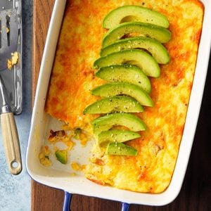 Cheesy Bacon And Grits Casserole Exps Tohca21 242930 E03 16 8b 10