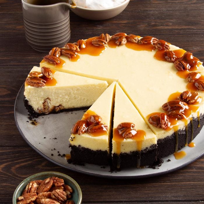 Chocolate Bourbon Pecan Cheesecake Exps Ft21 263447 F 0420 1