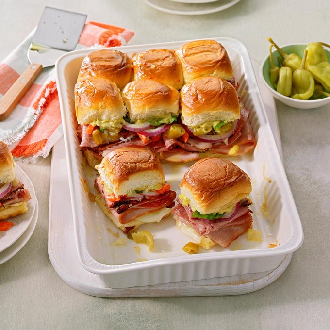 Hot Italian Party Sandwiches Exps Rc21 258565 B04 20 1b