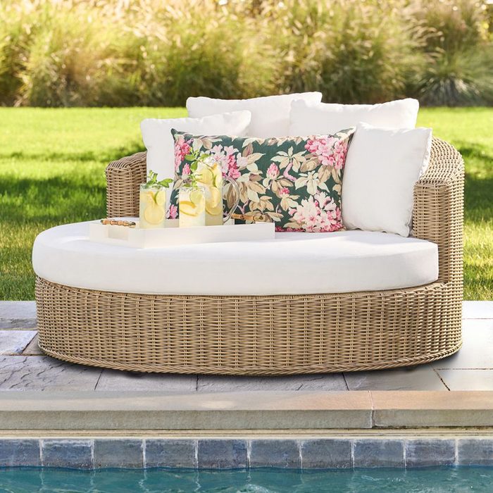 Patio Daybed With Cushions