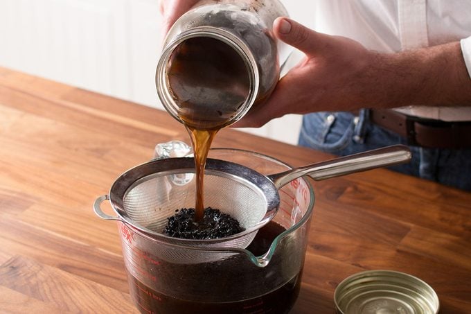 How to Make Cold Brew Coffee - Homey Oh My