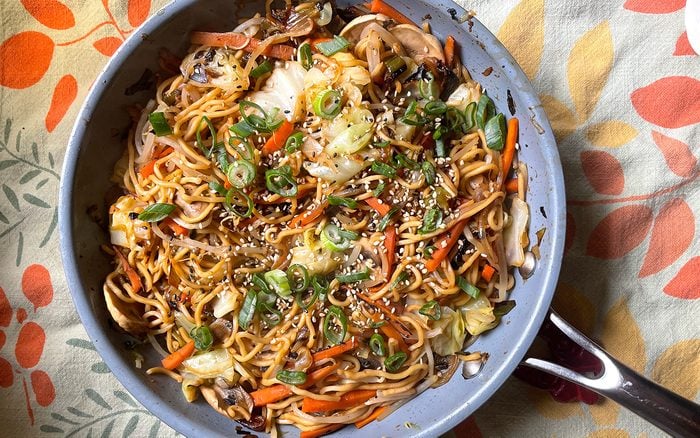 Yakisoba noodles with chicken recipe