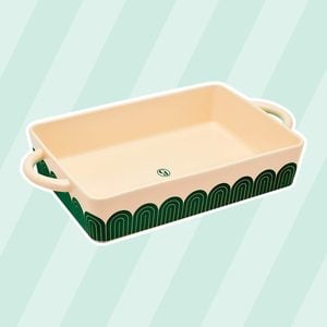 Is A Baking Dish The Same Thing As A Baking Pan?