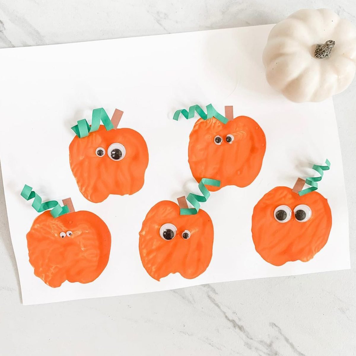 30 Easy Fall Crafts for Kids and Parents (Do Them in an Afternoon!)