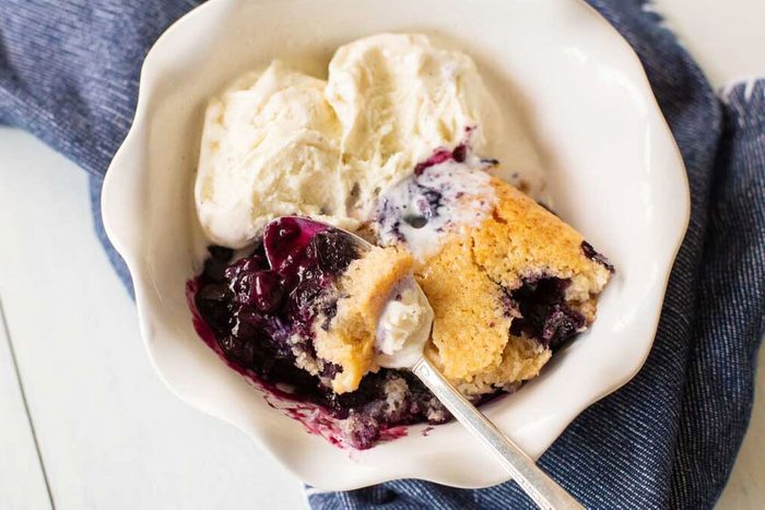 Blueberry sonker dessert