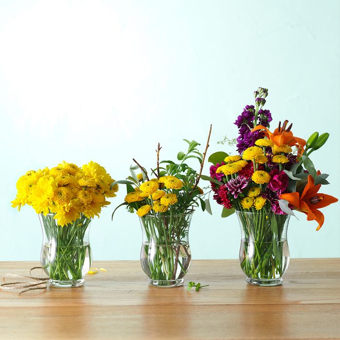 Grocery Store Mums Centerpiece Taste Of Home