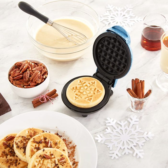 Dash Mini Waffle Maker with Printed Snowflake