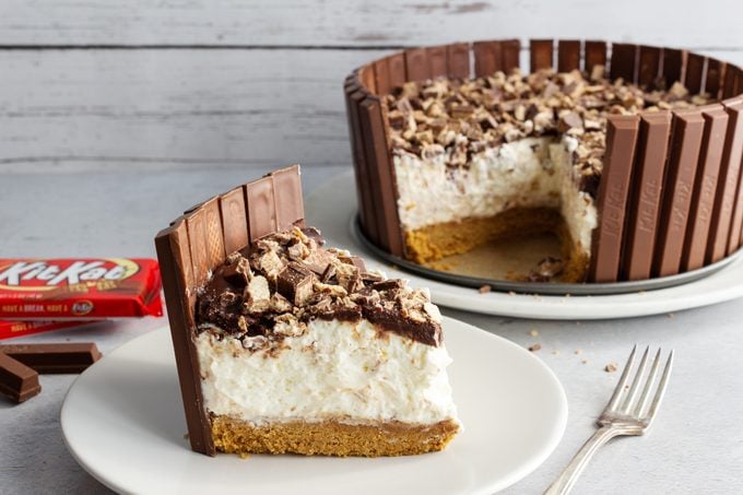 Kit kat Cheesecake slice