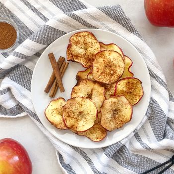 air-fryer apple chips on a plate