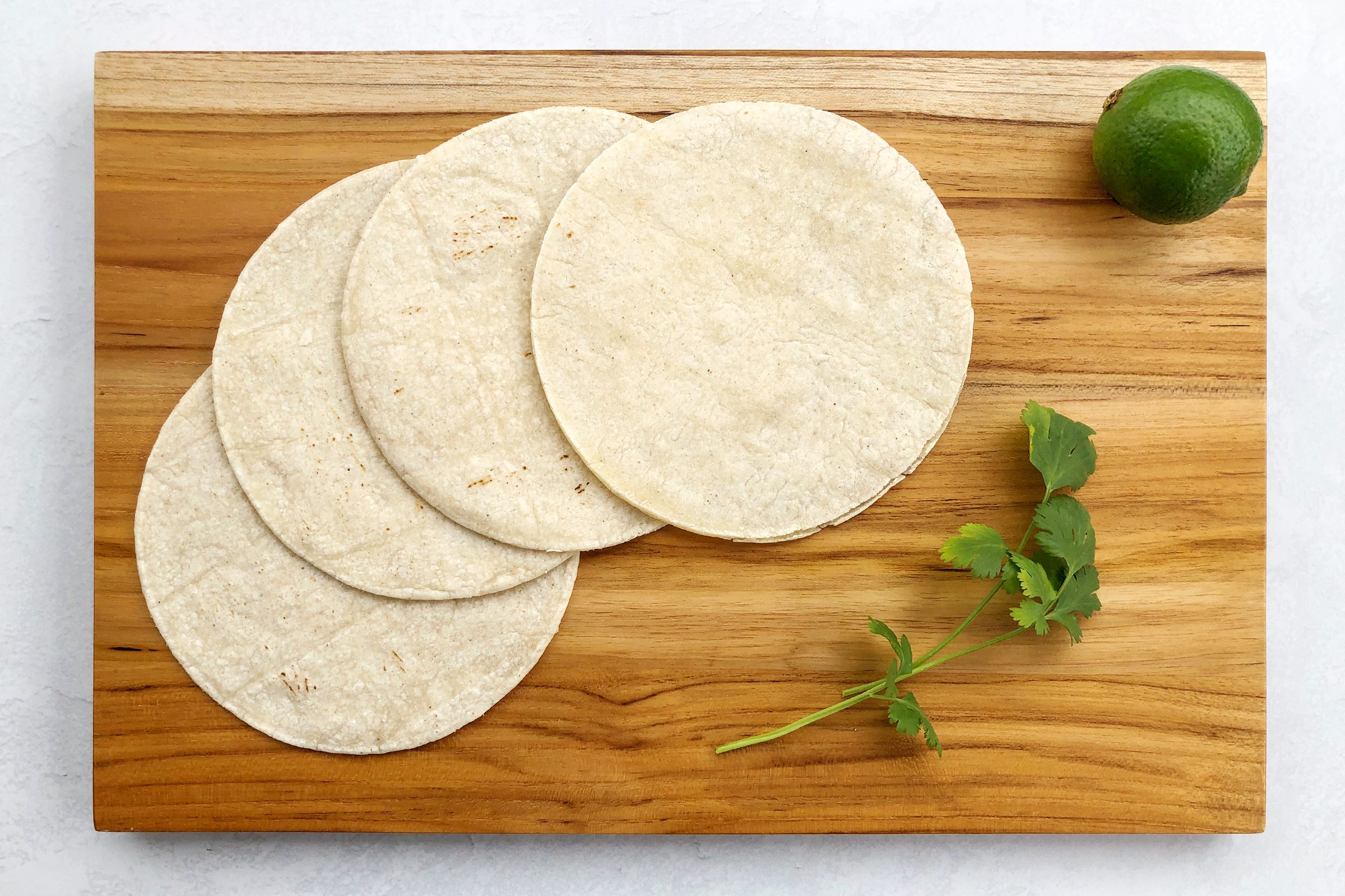 https://www.tasteofhome.com/wp-content/uploads/2021/11/corn-tortillas-for-air-fryer-tortilla-chips_jenna-urben.jpg?fit=680%2C454