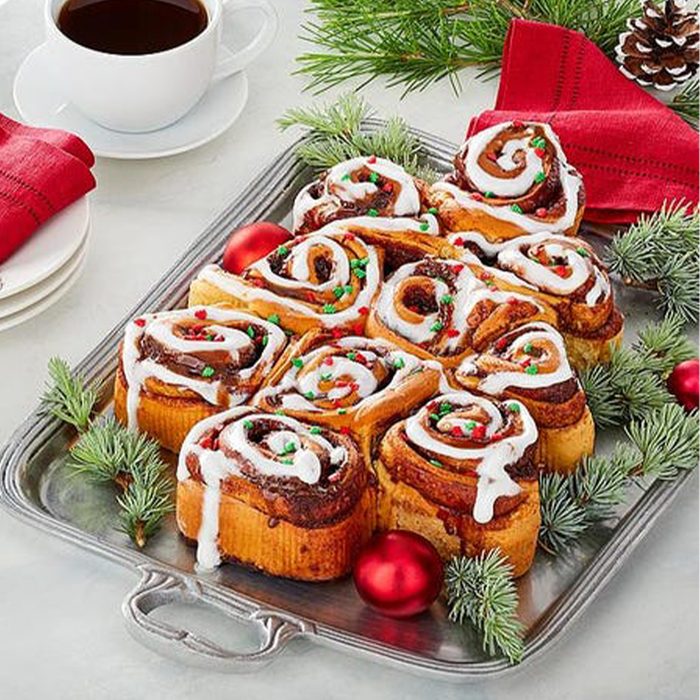 Cinnamon Roll Christmas Tree