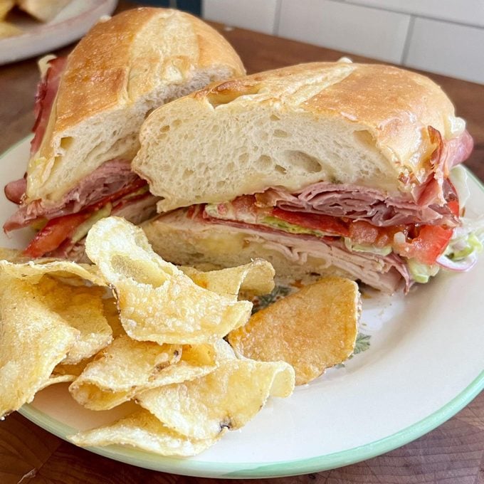 Grinder on a plate with chips